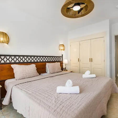 Lägenhet Santa Maria 2 Bedrooms *