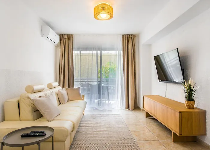 아파트 Santa Maria 2 Bedrooms *